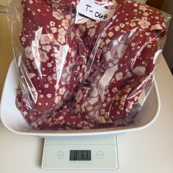 LC Lauren Conrad Womens Lightweight Boho Top Size 3X Red Floral Tie V Neck Fairy - Picture 9 of 9